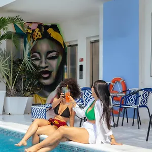 Zi One Luxury Hotel